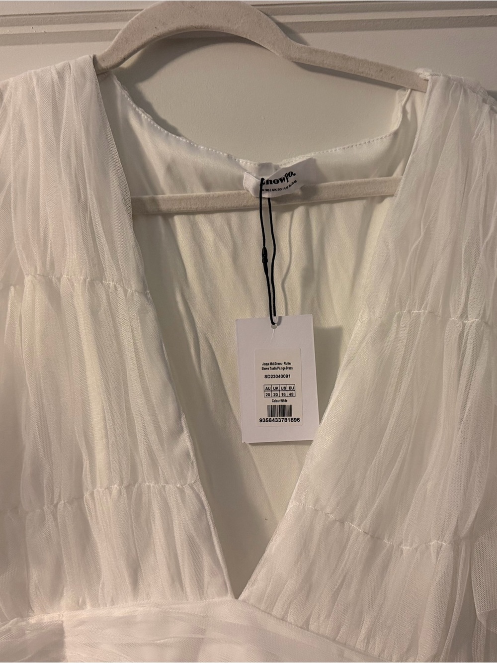 Showpo. White Tulle V‑Neck Flutter Sleeve Midi Dress - Picture 4 of 7